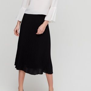 NWOT Babaton Jude pleated skirt